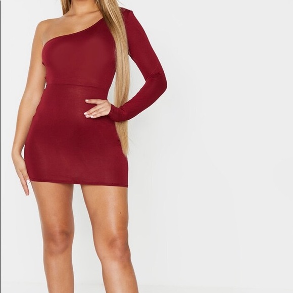 ✨3/$20 PLT Burgundy Open Back Dress - Picture 3 of 9